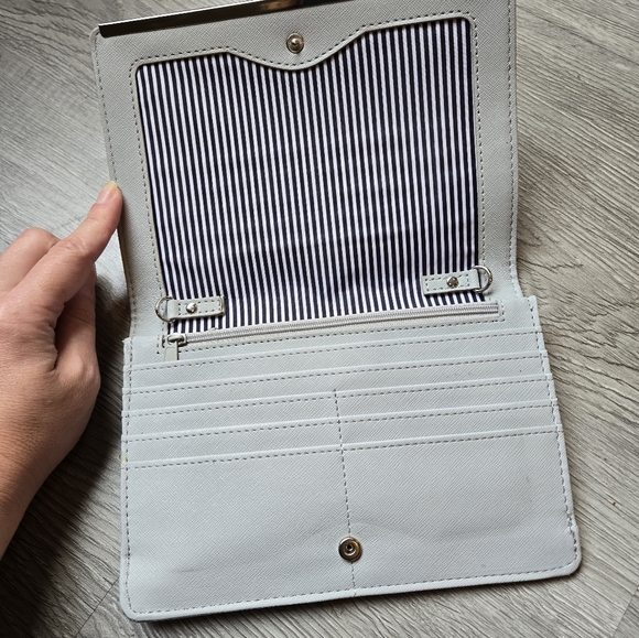 Nine West Silver Clutch Purse Metalic - Picture 3 of 8